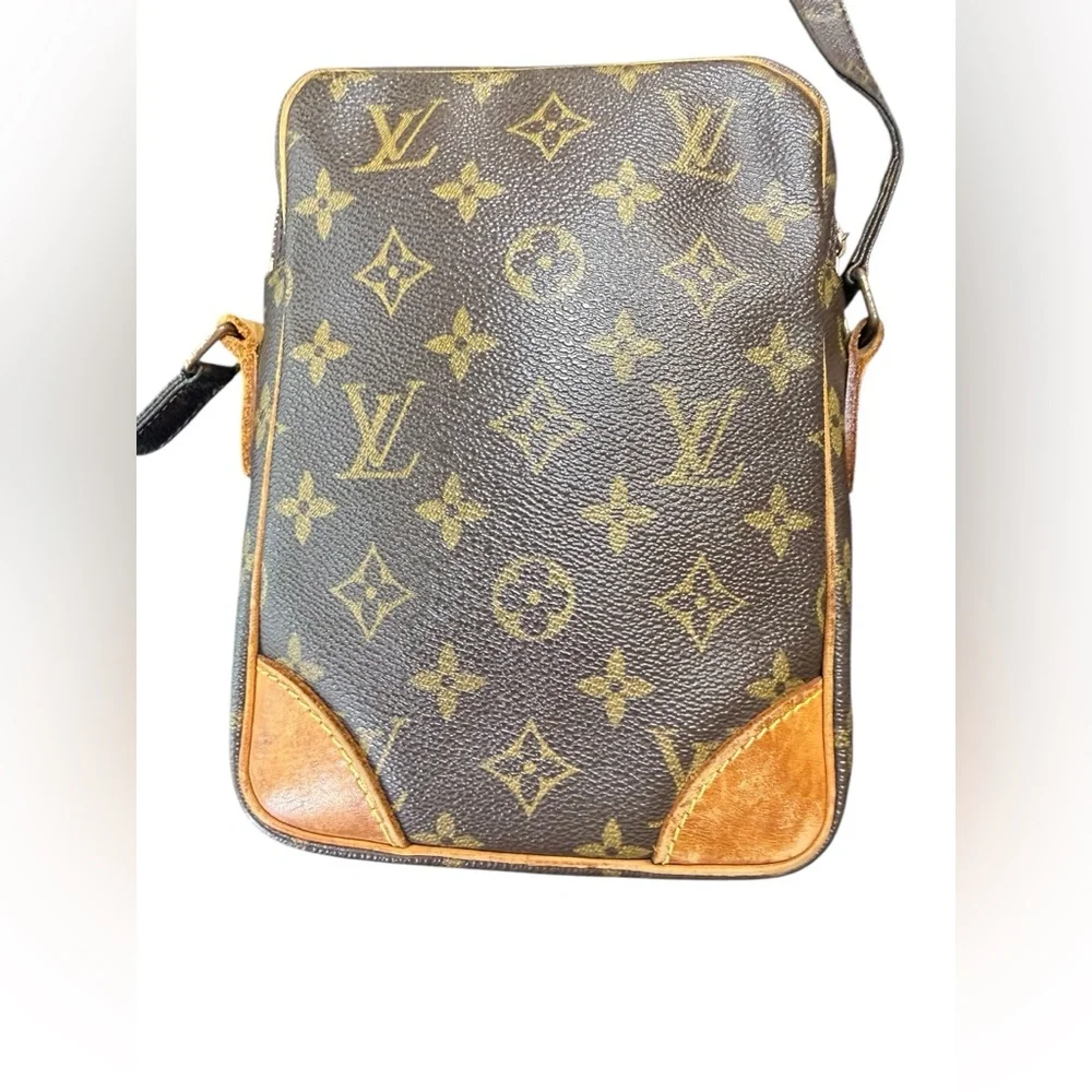 Louis Vuitton Monogram Danube Vintage Crossbody Bag Brown Canvas